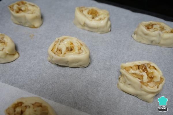 Recette de Rouleaux de Pâte Feuilletée aux Noix et au Miel - Étape 7
