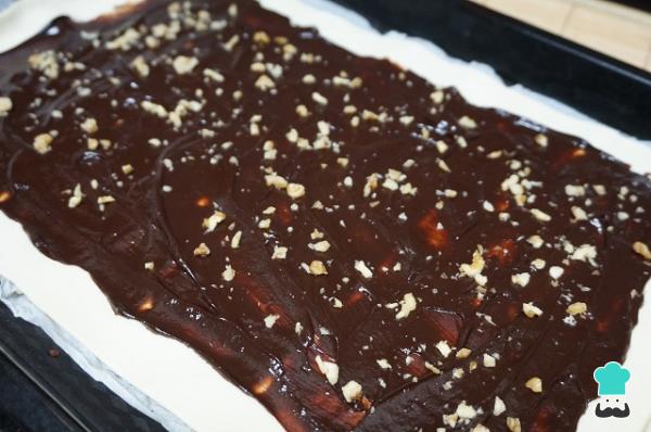Recette de tresse de pâte feuilletée au chocolat et aux noix - Étape 4