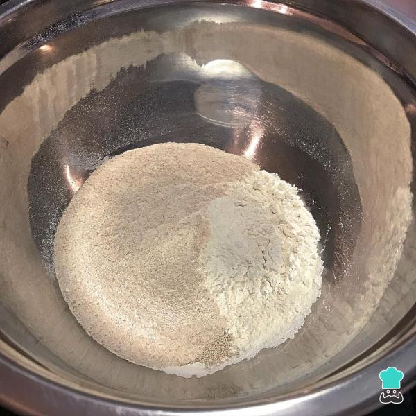 Recette de pain maison sans levain - Étape 1