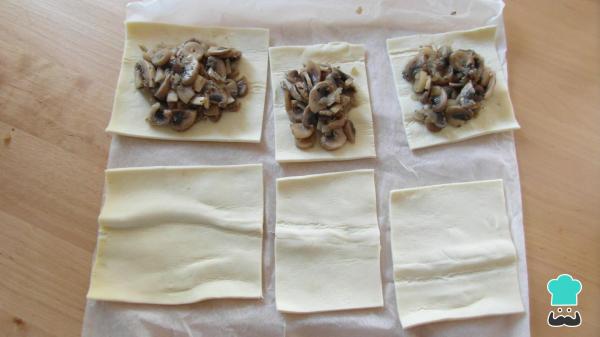 Recette de pâte feuilletée farcie aux champignons - Étape 4