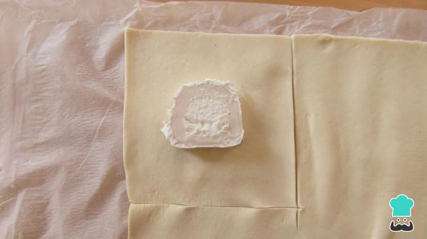 Recette de Pâte feuilletée farcie au fromage de chèvre - Étape 3