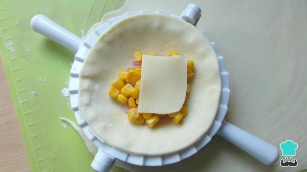 Recette Empanadas jambon, fromage et maïs - Étape 3