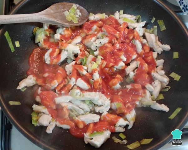 Recette d'Empanada de poulet avec pâte brisée - Étape 2
