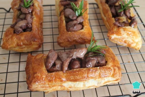 Recette de Pâte Feuilletée Farcie au Poulet à l'Ail - Étape 9
