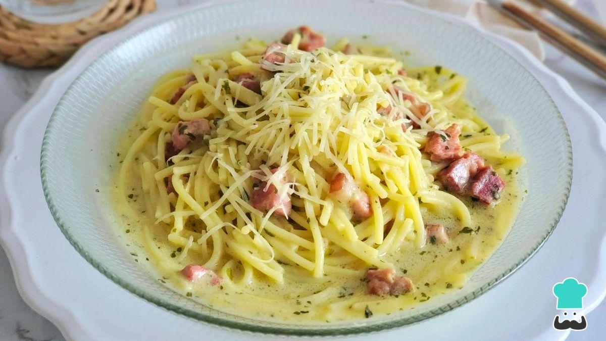 Recette crémeuse à la carbonara à la pistache qui laissera tout le monde en redemander