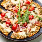Recette de La pizza virale à base de fromage blanc, parfaite pour célébrer la Journée mondiale de la pizza