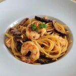 Recette de Spaghetti aux crevettes et champignons : un plat facile qui ressemble à un restaurant et qui se prépare en quelques minutes
