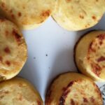 Recette de muffins aux pommes de terre et à l'oignon