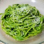 Recette de spaghettis au pesto : l'astuce qu'ils utilisent en Italie pour les rendre crémeux
