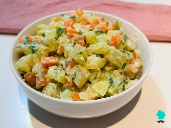 Recette Papas mayo : la classique salade de pommes de terre chilienne avec mayonnaise qui accompagne les rôtis - Étape 6