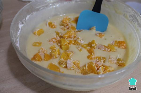 Recette de Gâteau aux pêches au sirop - Étape 4
