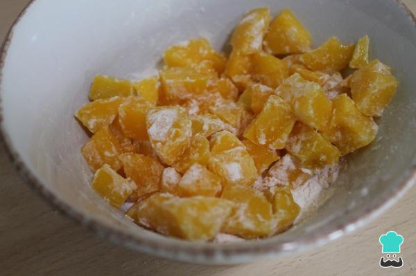 Recette de Gâteau aux pêches au sirop - Étape 3