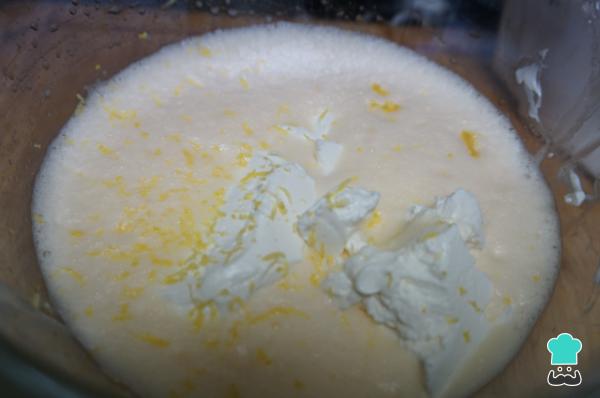 Recette de gâteau au yaourt et aux pommes - Étape 2