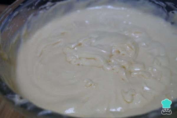Recette de gâteau au yaourt et aux pommes - Étape 4