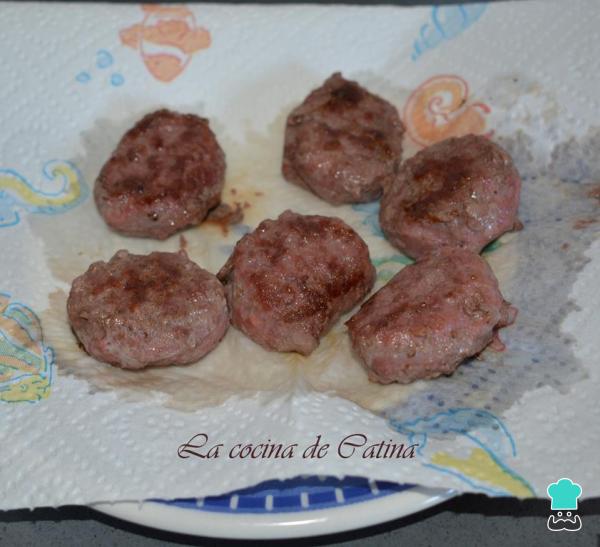 Recette de Feuilletés Farcis à la Viande Hachée - Étape 1