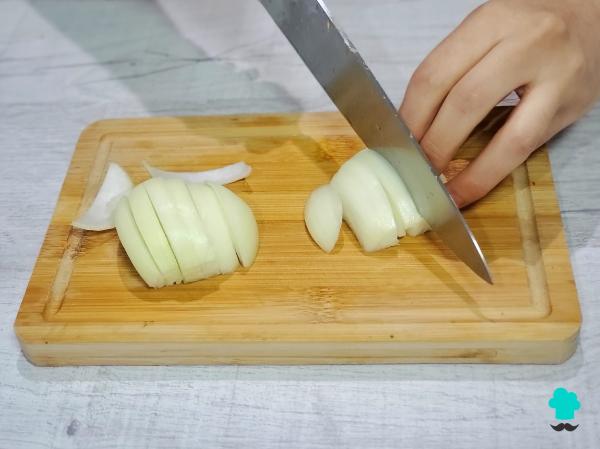 Recette Pad Thai au poulet et légumes : pour préparer facilement le célèbre plat thaïlandais à la maison - Étape 2