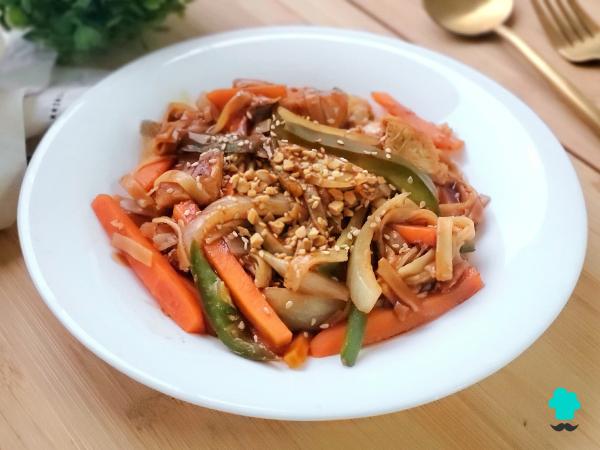 Recette Pad Thai au poulet et légumes : pour préparer facilement le célèbre plat thaïlandais à la maison - Étape 11