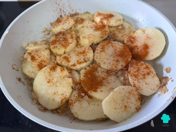 Recette de Merlu aux petits pois et pommes de terre : un ragoût maison simple, économique et réconfortant - Étape 6