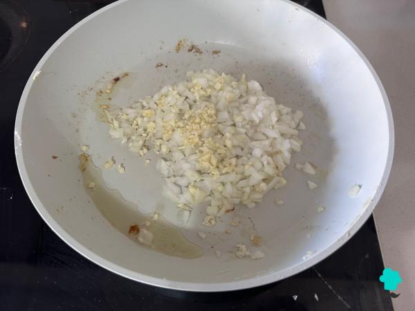 Recette de Merlu aux petits pois et pommes de terre : un ragoût maison simple, économique et réconfortant - Étape 5