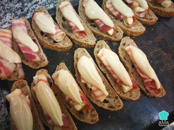 Recette de toasts au bacon et au fromage - Étape 4