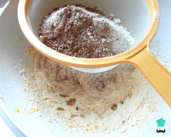 Recette de Gâteau au Chocolat avec Farine de Blé Entier - Étape 3
