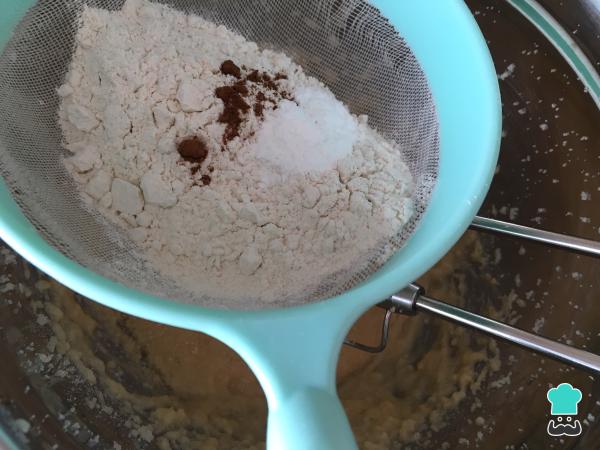 Recette de biscuits au miel pour Noël - Étape 4
