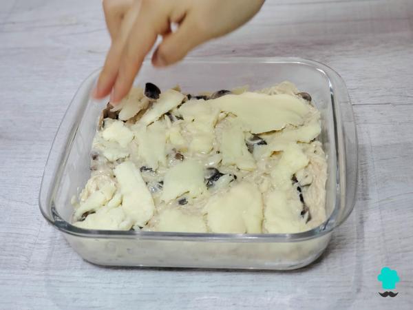Recette de Lasagnes au poulet et champignons : facile, crémeuse et très juteuse - Étape 10