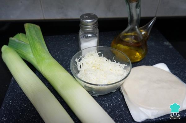 Recette Empanada aux poireaux et crème - Étape 1