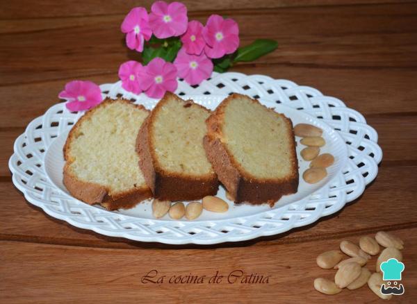 Recette facile de gâteau aux prunes et au yaourt – Étape 4