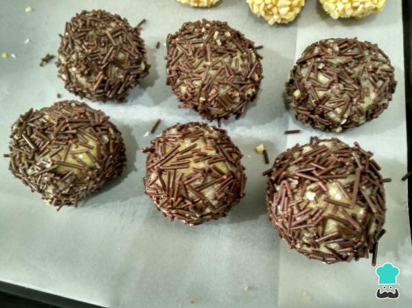 Recette Panellets de chocolat sans cuisson - Étape 5