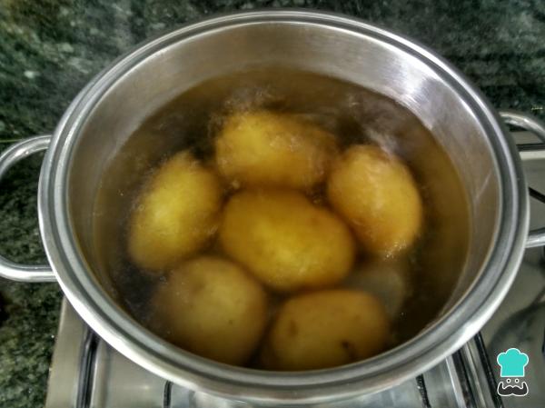 Recette de Panellets de Noix de Coco et Pommes de Terre - Étape 1