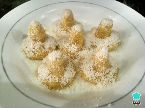 Recette de panellets de noix de coco et de pommes de terre - Étape 5