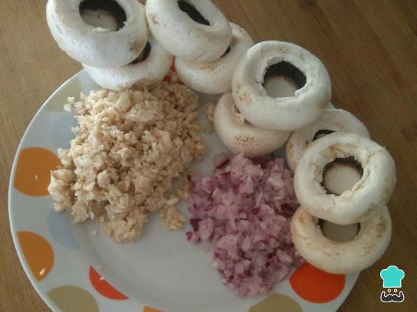 Recette de Champignons farcis au saumon - Étape 2