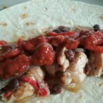 Recette de Fajitas au poulet avec chili, tomate et oignon