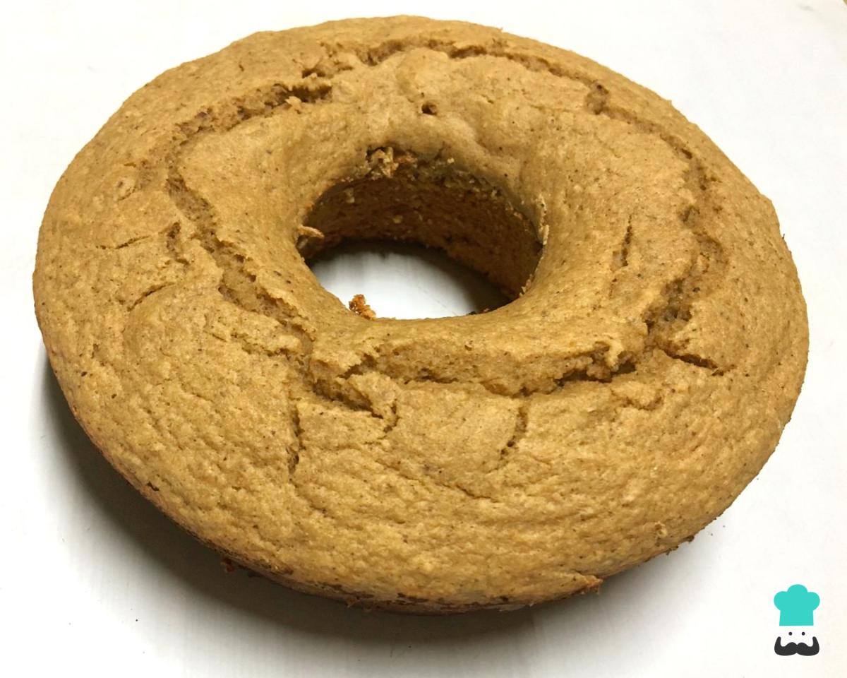Recette de gâteau aux flocons d'avoine et à la banane sans farine