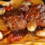Recette de jambon glacé à la bière, au miel et à la cannelle