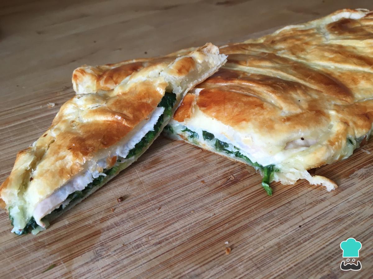 Recette de pâte feuilletée aux épinards, jambon et fromage