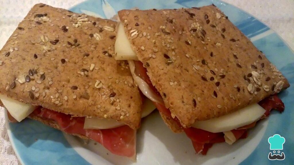 Recette de sandwich au jambon Serrano et au fromage manchego