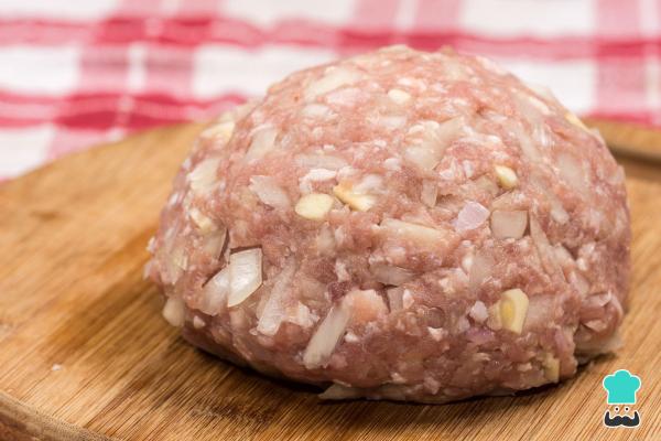 Recette de roulés au bœuf haché au four - Étape 2