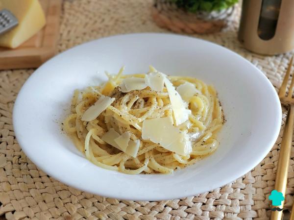 La recette des pâtes cacio e pepe les plus crémeuses est composée de seulement 3 ingrédients et ne contient pas de crème - Étape 9