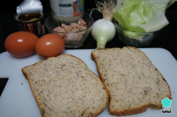 Recette de sandwich au thon et aux œufs durs - Étape 2