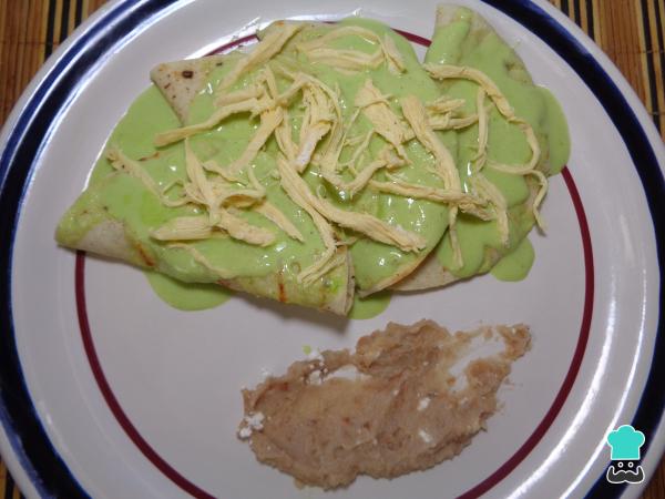 Enchiladas au poulet avec recette de Poblano Chile - Étape 8