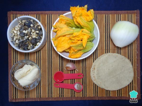 Recette de Quesadillas de Huitlacoche et de fleurs de citrouille - Étape 1