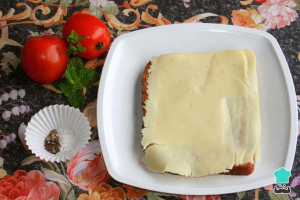 Recette de Sandwich aux œufs et à l'avocat - Étape 3