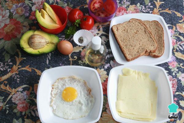 Recette de Sandwich aux œufs et à l'avocat - Étape 2