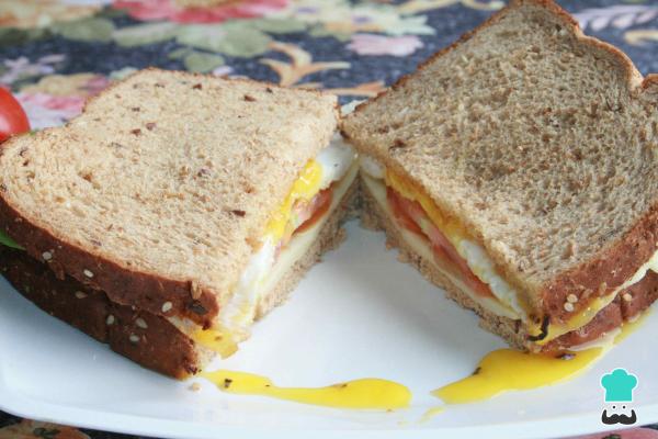 Recette de Sandwich aux œufs et à l'avocat - Étape 7