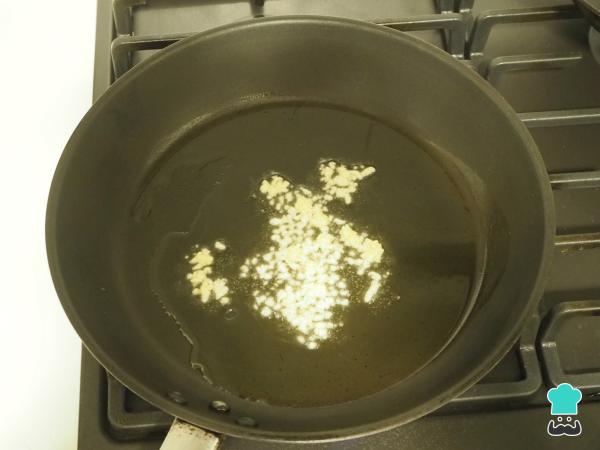 Recette de Champignons Grillés au Jambon - Étape 1