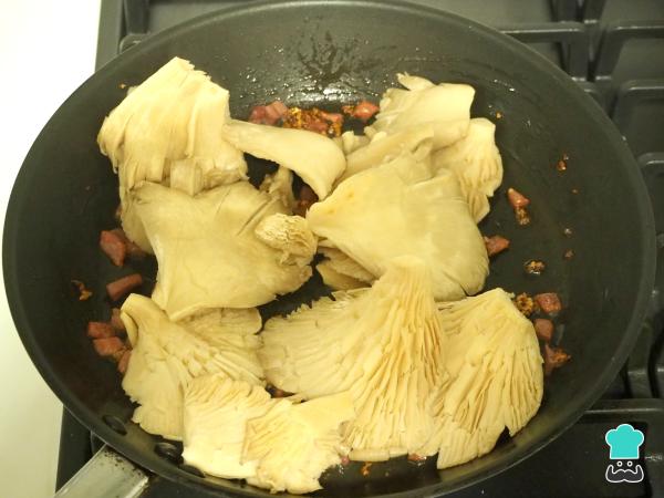 Recette de Champignons Grillés au Jambon - Étape 3