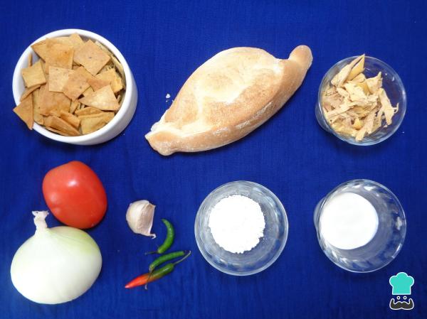 Recette de gâteau Chilaquiles - Étape 1