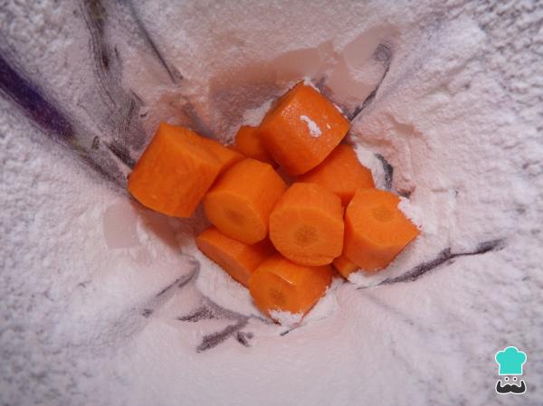 Recette de gâteau aux carottes sans gluten et sans œufs - Étape 4